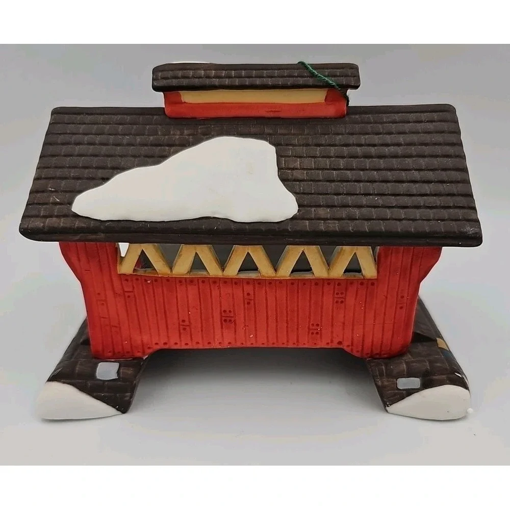 DEPT 56 HERITAGE VILLAGE 